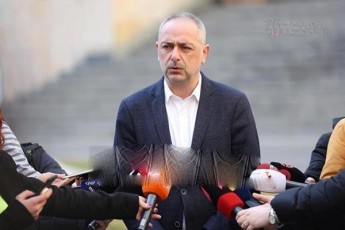 irakli-sesiaSvili-gamikvirda-rodesac-radikaluri-opoziciis-liderebma-aslan-vaSaymaZis-gancxadeba-dagmes-radgan-manamde-ar-dagmes-saakaSvilis-aseTive-mZime-gancxadeba