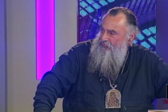 mitropoliti-nikolozi-erT-erTi-saukeTeso-manqana-myavs-mWirdeba-me-es-manqana-Zalian-bevrs-davdivar