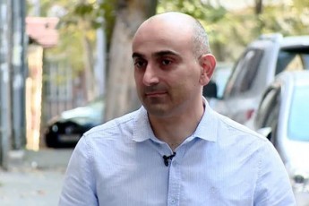 girCis-wevri-sandro-raqviaSvili-ver-gavigeT-ras-niSnavs-saxeli-sWirdeba-zura-jafariZe-midis-axal-partias-aarsebs-Tu-Cven-unda-waviRoT-raRac-dokumentebi