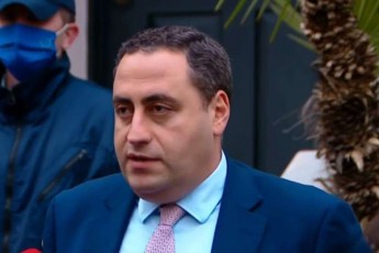 giorgi-vaSaZe-arc-erT-SemTxvevaSi-ar-vapireb-sxvis-ritorikaze-binZur-qmedebebze-ayolas-Cemi-da-Tqveni-gzebi-rogorc-Cans-marTlac-gansxvavdeba