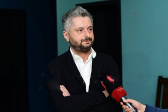 nika-gvaramia-eTers-rom-maTxovrobdiT-winasaarCevnod-da-axla-ver-mogiyvaneT-studiaSi-Tqven-is-giorgi-vaSaZe-ar-xarT