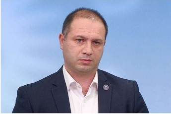 givi-miqanaZis-TqmiT-molaparakebebi-im-SemTxvevaSic-gagrZeldeba-Tu-opozicia-parlamentis-pirvel-sxdomas-ar-daeswreba