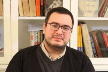 levan-lorTqifaniZe-opoziciaze-Sevidnen-parlamentSi-da-gamoiyenon-is-resursebi-rac-am-arCevnebma-gaaCina