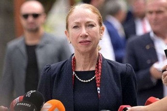 keli-degnani-visurvebdiT-gvenaxa-rom-parlamentis-yvela-arCeuli-wevri-daikavebda-Tavis-adgils-da-ibrZolebda-parlamentis-Signidan-sasurveli-cvlilebebisTvis
