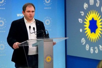 nikoloz-samxaraZe-evropis-saxalxo-partias-SeuZlia-saqarTveloSi-Tavis-asocirebul-wevr-partiebs-mouwodos-rom-parlamentSi-Semovidnen