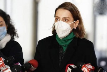 xatia-dekanoiZe-mTeli-pasuxismgebloba-aris-xelisuflebis-mxares-maT-politikuri-krizisis-ganmuxtvisTvis-da-kompromisisTvis-ufro-meti-sivrce-aqvT