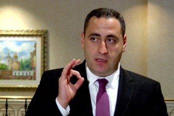 giorgi-vaSaZe-xalxs-unda-vaCvenoT-rom-Cven-varT-ocnebis-realuri-alternativa-nacmoZraobam-rogorc-alternativam-dro-moWama---gvinda-mesame-mZlavri-centri-SevqmnaT
