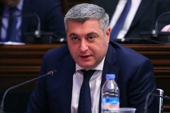 kaxi-kaxiSvili-Tu-bankebi-ar-ifiqreben-raRac-tipis-SeRavaTze-isini-daangreven-ekonomikas-da-qveyanas