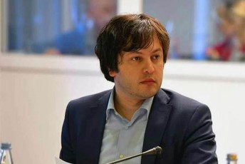 irakli-kobaxiZe-mniSvnelovania-rom-parlamentSi-patriotTa-aliansis-rusuli-Semadgeneli-ar-Semovida
