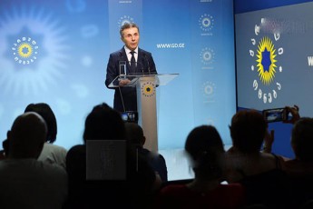 biZina-ivaniSvili-gulwrfeli-bodiSi-minda-movuxado-maT-vinc-mets-eloda-Cvengan-da-imedi-gaucruvda