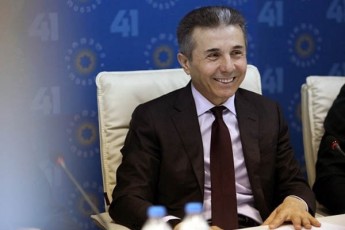 biZina-ivaniSvili-mTeli-cxovreba-Cemi-gziT-viare-Cemi-Rirebulebebis-principebis-da-sindisis-karnaxiT-ase-iyo-biznesSi-ase-iyo-politikaSi