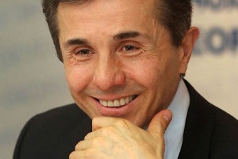 biZina-ivaniSvili-mixaria-rom-Cemi-Svilebi-ambiciuri-SemoqmedebiTi-adamianebi-arian-da-darwmunebuli-var-isini-Cemgan-damoukidebladac-did-warmatebas-miaRweven