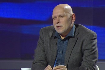 iago-kaWkaWiSvili-es-winadadeba-imsaxurebs-yuradRebas-da-SeiZleba-aRmoCndes-kompromisuli-samuSao-varianti-opoziciisa-da-xelisuflebis-SesaTanxmeblad