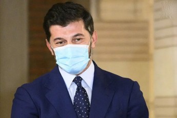 kaxa-kalaZe-undaT-daxaton-raRac-saSineleba-rom-qarTul-ocnebaSi-viRaca-viRacas-upirispirdeba---yvelam-Tavis-partias-mixedos-Cven-rogorme-Cvens-Tavs-mivxedavT