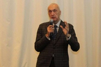 Tengiz-cercvaZe-ivaniSvilTan-pirveli-Sexvedra-iyo-moulodneli-is-eweoda-qvelmoqmedebas-ar-Canda-da-mas-aravin-icnobda