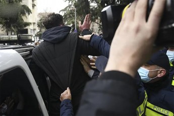 eqspo-jorjiasTan-samoqalaqo-aqtivistebsa-da-policias-Soris-Sexla-Semoxla-iyo-dakavebulia-ramdenime-adamiani