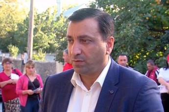 levan-beJaSvili-verc-erT-politikur-partias-verc-erT-politikur-liders-ver-eqneba-Cvenze-gavlena