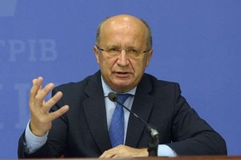 andrius-kubiliusis-azriT-Tu-parlamenti-srulad-ver-ifunqcionirebs-es-savaraudod-saqarTvelos-imijs-daazaralebs