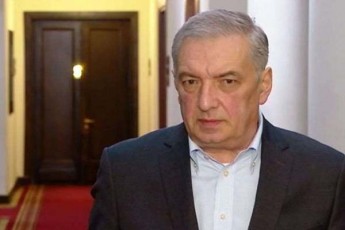 giorgi-volski-opozicionerebis-mandatebis-gauqmebaze-msjelobaa-saWiro-da-ara-xelaRebiT-im-gzaze-gayola-romelic-aucileblad-migviyvans-cud-Sedegebamde