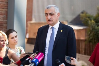 xazaraZis-gancxadebiT-saqarTveloSi-mosaxleobas-usmenen-amitom-isini-TavianTi-azris-dafiqsirebas-eridebian