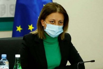 ekaterine-tikaraZe-velodebiT-rom-Tebervlis-bolos-koronavirusis-vaqcina-saqarTveloSi-iqneba