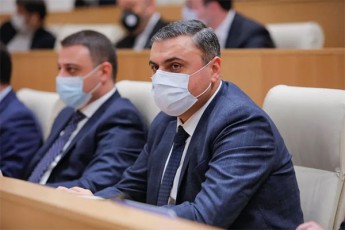 daviT-maTikaSvili-gamiWirdeba-pasuxis-gacema-ganaxleba-ramdenad-uSvelis-nacmoZraobas-vidre-maTi-partiis-beladi-kvlav-saakaSvilia