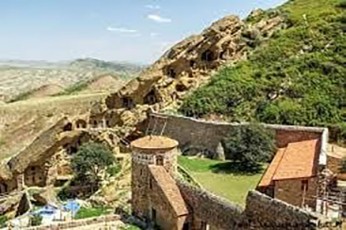 zaal-anjafariZe--saakaSvili-aRiarebs-rom-swored-is-mourigda-azerbaijanul-mxares-udabnos-mTis-Txemze-arsebul-strategiuli-simaRlis-gadacemis-Taobaze