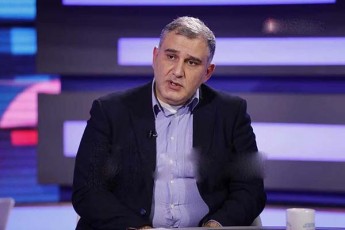 mixeil-sarjvelaZe-miiCnevs-rom-Tea-wulukianis-mier-nika-gvaramias-telefonis-nomris-gasajaroebiT-adamianis-uflebebi-ar-darRveula