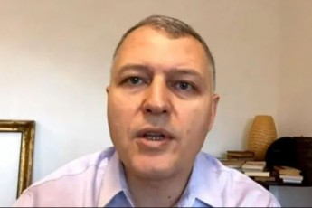 gTxovT-nu-awevT-Wiqas-da-sadRegrZelos-nu-ityviT-gaumarjos-saqarTveloso--vis-mimarTavs-giorgi-fxakaZe