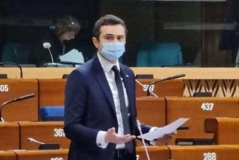 kaxa-kuWava-evroparlamentis-deputatebi-mouwodeben-opozicias-rom-parlamenti-aris-saukeTeso-adgili-saidanac-SeuZliaT-Tavisi-amomrCevlis-xma-yvelas-gaagonon