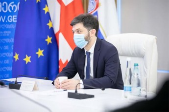 irakli-xmalaZis-gancxadebiT-municipaluri-transporti-komendantis-saaTis-dawyebamde-imoZravebs-xolo-transportSi-fexze-dgomis-akrZalvaze-rekomendacia-jer-gacemuli-araa