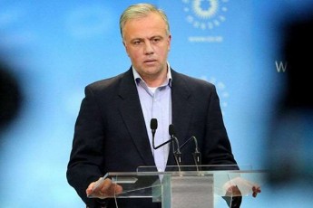 mxardamWeri-aqtis-xelaxla-dainicireba-dasturia-rom-axali-kongresi-da-administracia-iseve-ganuxrelad-uWeren-mxars-saqarTvelos-mis-mTavrobas-rogorc-wina-administraciebi
