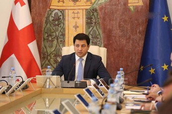 nika-meliasTvis-sadeputato-imunitetis-SeCerebis-sakiTxi-gansaxilvelad-saproceduro-da-iuridiul-komitetebs-gadaecemaT