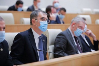 sozar-subari-gvaqvs-informacia-rom-nika-melia-nacionaluri-moZraobis-ofisSi-Caketvas-da-sxva-adamianebis-afarebas-apirebs