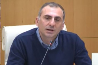 aleko-elisaSvili-nika-melia-zRvars-gascda-CemTan-mimarTebaSi-zedmetebi-mosdis-Tumca-mZime-emociuri-foni-aqvs