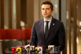 kaxa-kuWava-irakli-RaribaSvils-parlamentisgan-didi-mxardaWera-eqneba