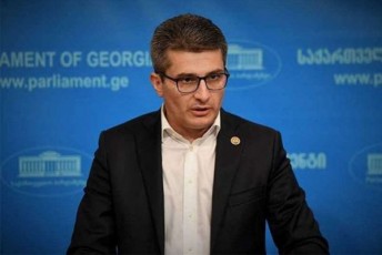 mamuka-mdinaraZe-nacionalur-moZraobaze-deklarirebas-ukeTeb-TiTqos-xar-konstruqculi-meore-mxriv-yvelafers-akeTeb-destabilizaciisTvis-es-ori-ram-erTmaneTTan-SeuTavsebelia