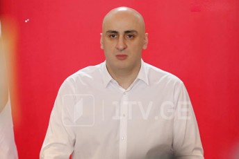 nika-melia-Cems-Tavs-rac-xdeba-marazmis-apoTeozia-aSkarad-da-daufaravad-gamocxadebul-politikur-nadirobaze-rom-araferi-vTqvaT