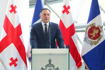 vaxtang-gomelauriZalian-kargi-urTierToba-mqonda-gaxariasTan-da-maqvs-mis-gancxadebamdecnobili-iyo-rom-gadadgomas-apirebda
