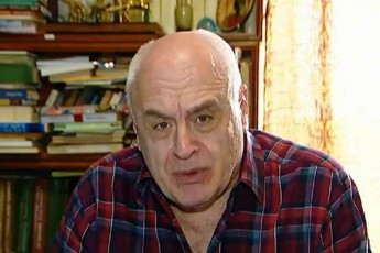 ramaz-sayvareliZe-Svilebze-colebze-naTesavebze-nadiroba-stalinis-dros-hqondaT-gamocxadebuli