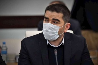 Salva-papuaSvili-guSin-konstruqciulad-mosaubre-oponentebs-sakuTari-namdvili-znis-gamosavlenad-ramdenime-saaTi-dasWirdaT