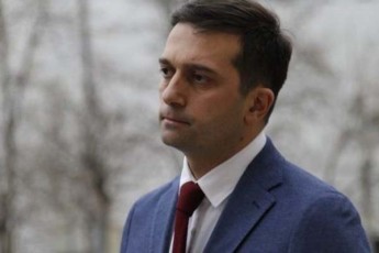 levan-ioseliani-nika-melias-cixeSi-jdoma-ar-aris-mxolod-erTi-partiis-problema-es-aris-qveynis-problema-briuselSi-Sexvedris-win