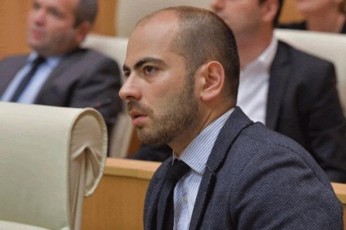 giorgi-kandelaki-lietuvaSi-prezidentsa-da-premiers-Soris-aris-diskusia-romeli-ivlis-evropuli-sabWos-sxdomebze-pavilionisis-mimarT-kritikas-Sida-politikuri-elferi-aqvs
