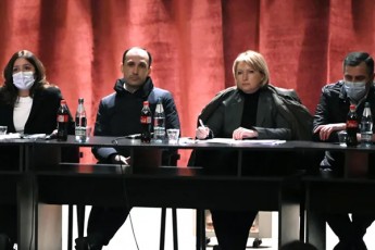 naTia-Turnava-namaxvanhesTan-dakavSirebul-kiTxvebze-arsebobs-kvalificiuri-pasuxebi---fantaziis-nayofia-apokalipturi-suraTi---mogonili-talRa-romelmac-SeiZleba-daartyas-dasaxlebebs