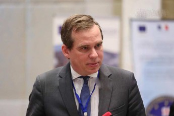 safrangeTis-elCi-saqarTvelo-bevri-gamowvevis-winaSe-dgas---Cndeba-gancda-rom-TiToeuli-politikuri-partia-Tavis-pozicias-gadaxedavs-maT-unda-imuSaon-kompromisis-misaRwevad