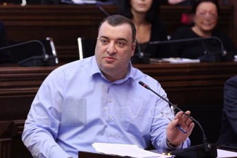 rati-ionaTamiSvili-nacionalur-moZraobaSi-yvelaze-metad-raSic-iyvnen-daxelovnebuli-isev-im-gzas-daadgnen-faruli-Canawerebi-fabrikacia-da-sicruis-tiraJireba