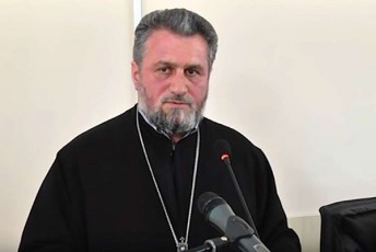 dekanozi-miqaeli-Wyondidis-eparqiaSi-ganviTarebul-movlenebze-davinaxeT-adamianTa-jgufi-romlebsac-eklesiur-cxovrebasTan-aranairi-Semxebloba-ar-hqondaT