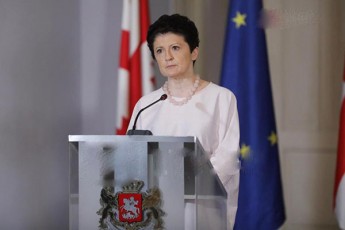 amerikam-qarTul-opozicias-da-sazogadoebas-calsaxad-uTxra-rom-qarTuli-ocneba-2012-wlidan-dRemde-aris-mkafiod-prodasavlur-kursze-da-misTvis-arasdros-gadauxvevia