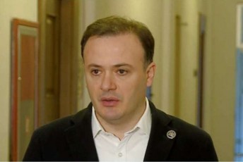 irakli-zarqua-senatis-sagareo-urTierTobaTa-komitetSi-aramxolod-yuri-auwies-opozicias-aramed-gaulawunes-da-yurebi-daaxies-kidec