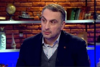 viqtor-yifiani-senatidan-mTavari-gzavnili-miviReT---qarTvelma-xalxma-saSinao-politika-TviTon-unda-marTos
